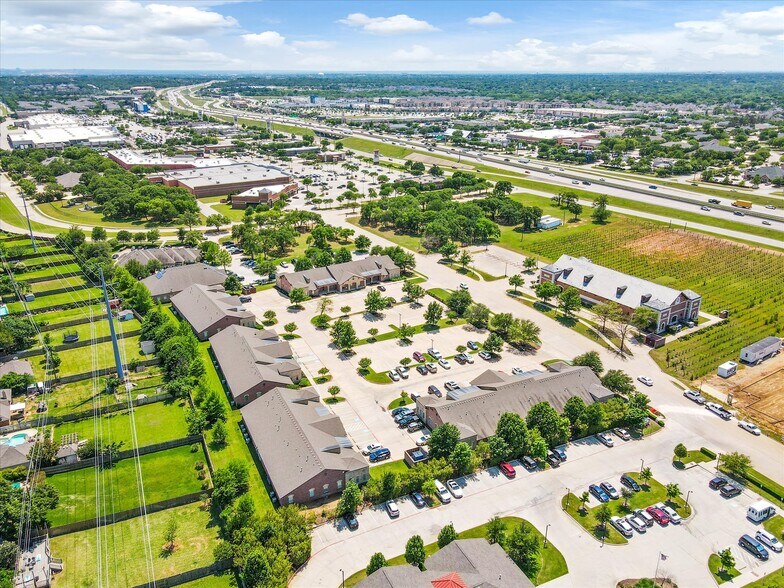 4811-4851 Merlot Ave, Grapevine, TX à louer - Photo du bâtiment - Image 3 de 5