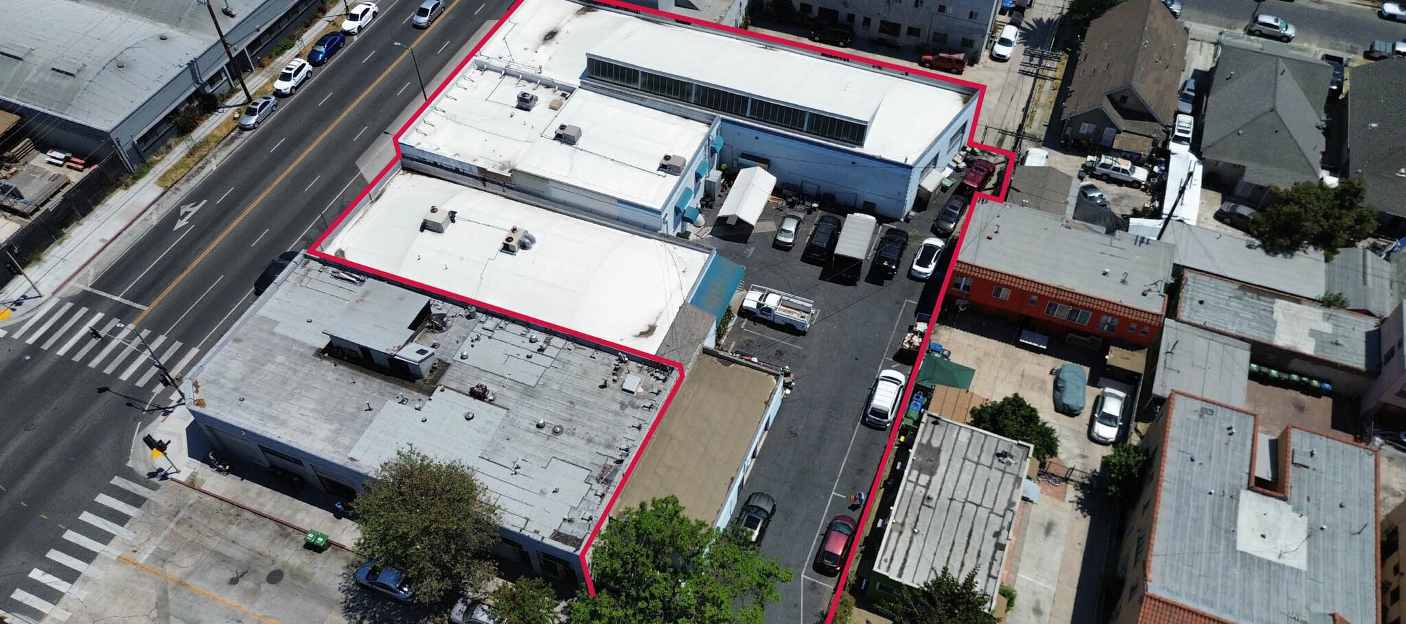 3-Building Complex, Secured Fenced Yard portfolio of 3 properties for sale on LoopNet.ca Building Photo- Image 1 of 2