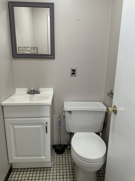 1231 Mohawk St, Utica, NY for lease - Interior Photo - Image 3 of 9