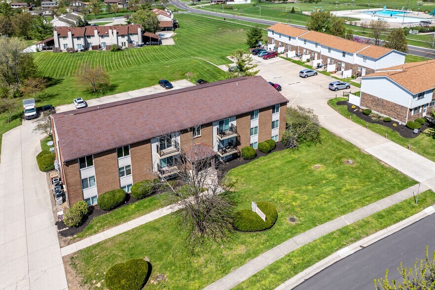 2090 Woodtrail Dr, Fairfield, OH à vendre - Aérien - Image 2 de 16