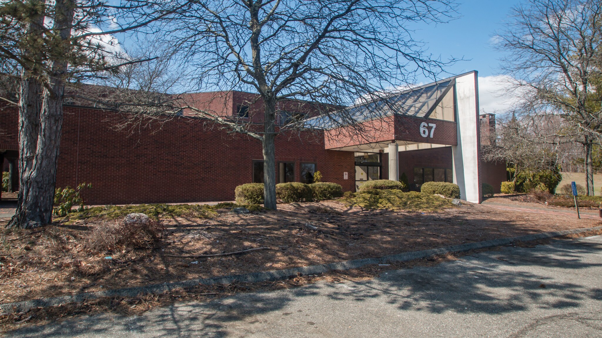 67 Sand Pit Rd, Danbury, CT à louer Photo du bâtiment- Image 1 de 12