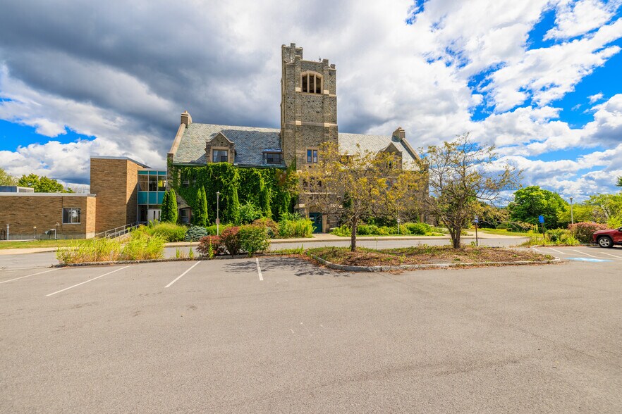 1251 Trumansburg Rd, Ithaca, NY à vendre - Photo principale - Image 1 de 21