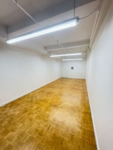 147 W 35th St, New York, NY for lease Interior Photo- Image 2 of 5