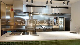 Plus de détails pour Multi-résidentiel à vendre