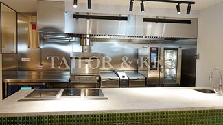 Plus de détails pour Multi-résidentiel à vendre