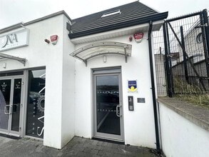 73 Cunninghams Ln, Dungannon for lease Interior Photo- Image 2 of 4