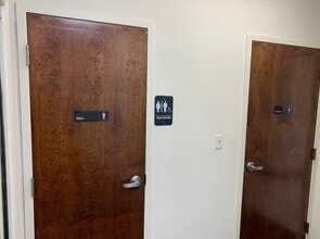 8181 Industrial Pl, Alpharetta, GA for lease Interior Photo- Image 2 of 15