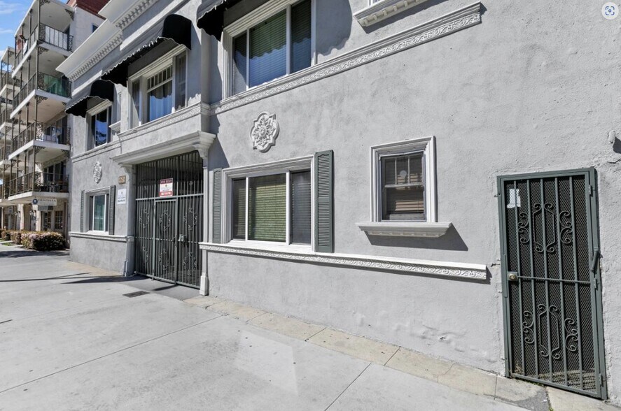 625 E Broadway, Long Beach, CA à vendre - Photo du bâtiment - Image 3 de 24