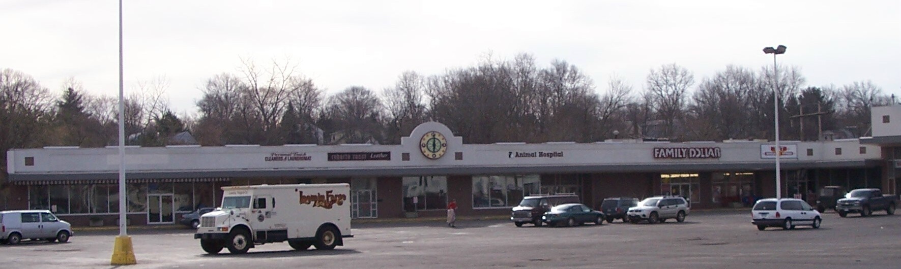 719-725 New Britain Ave, Newington, CT à louer Photo principale- Image 1 de 2