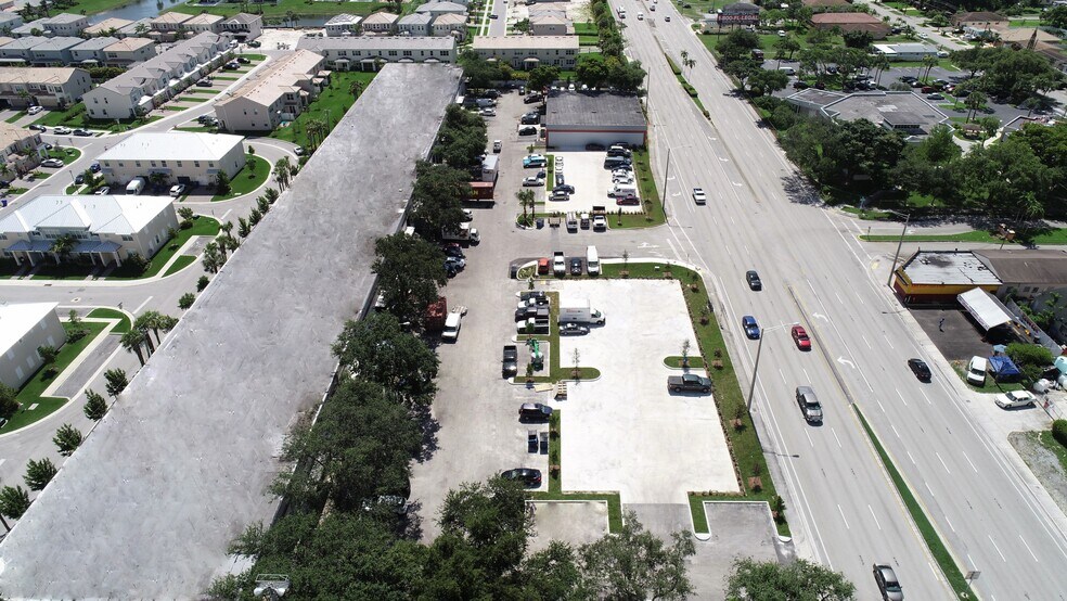 4801-4859 Pembroke Rd, Hollywood, FL à louer - Photo du bâtiment - Image 3 de 8