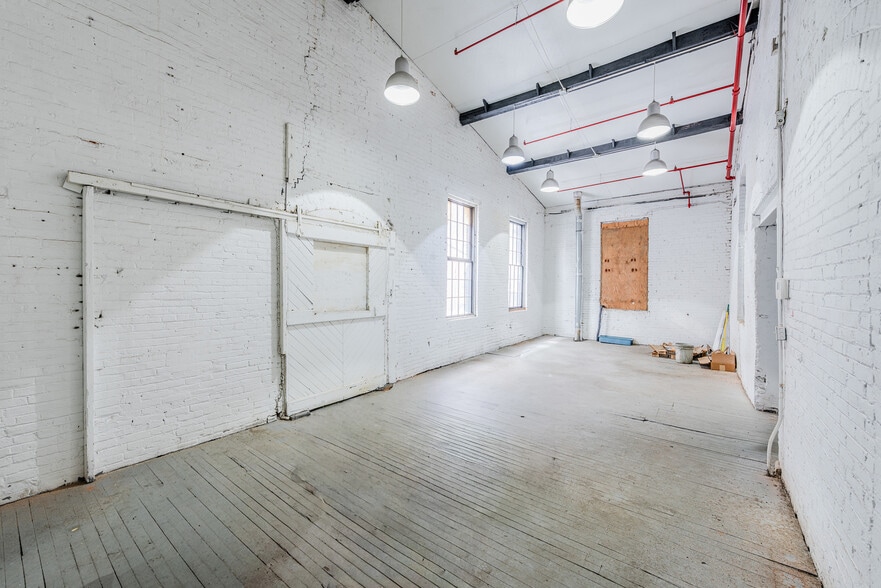 3155 W 33rd St, Cleveland, OH for sale - Building Photo - Image 3 of 57