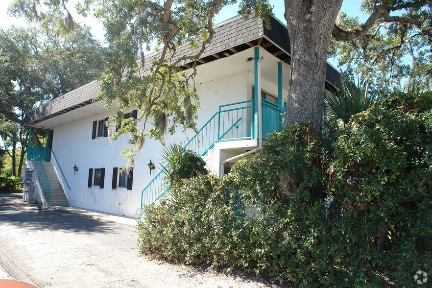 133 Kingston Ave, Daytona Beach, FL for sale - Building Photo - Image 2 of 3