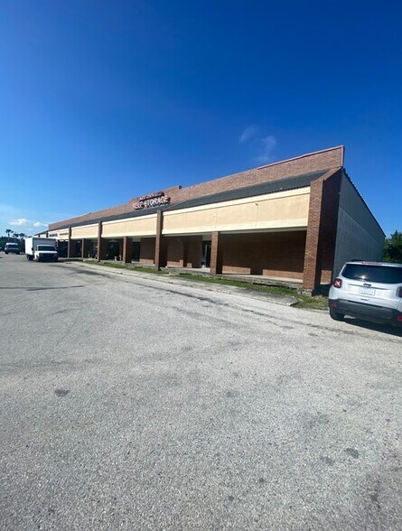 268 Apollo Beach Blvd, Apollo Beach, FL for sale - Primary Photo - Image 1 of 1