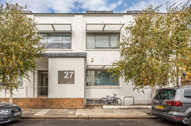 27 Ackmar Rd, Londres à louer - Photo du bâtiment - Image 1 de 6