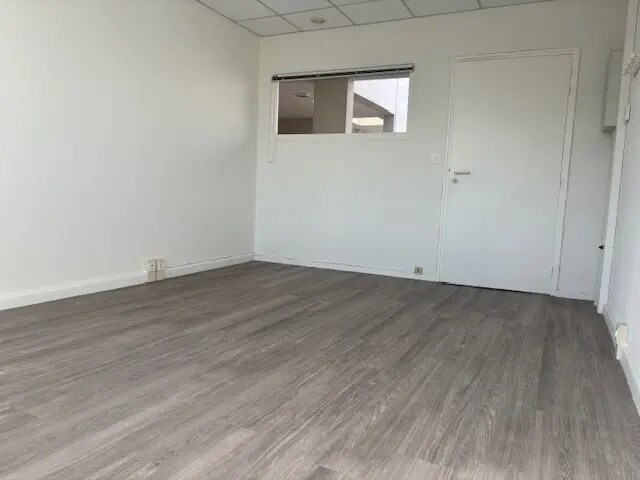 2 Rue Robert Schuman, Rezé à louer - Photo du bâtiment - Image 2 de 7