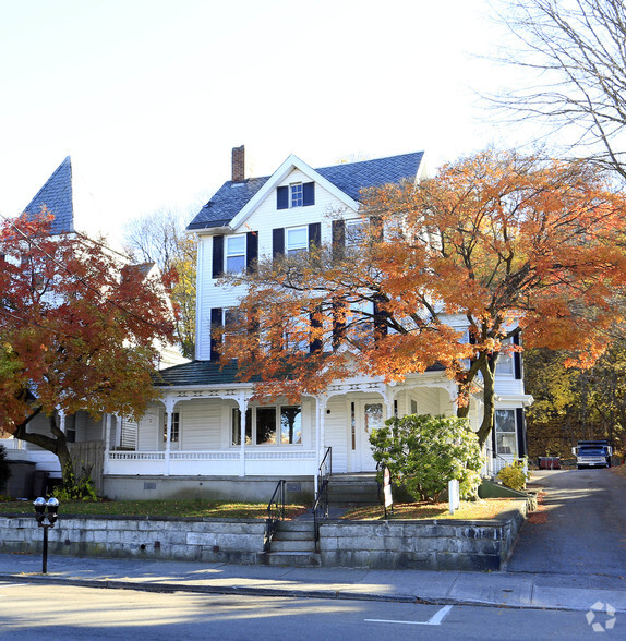 729 South St, Peekskill, NY à vendre - Photo du b timent - Image 3 de 4