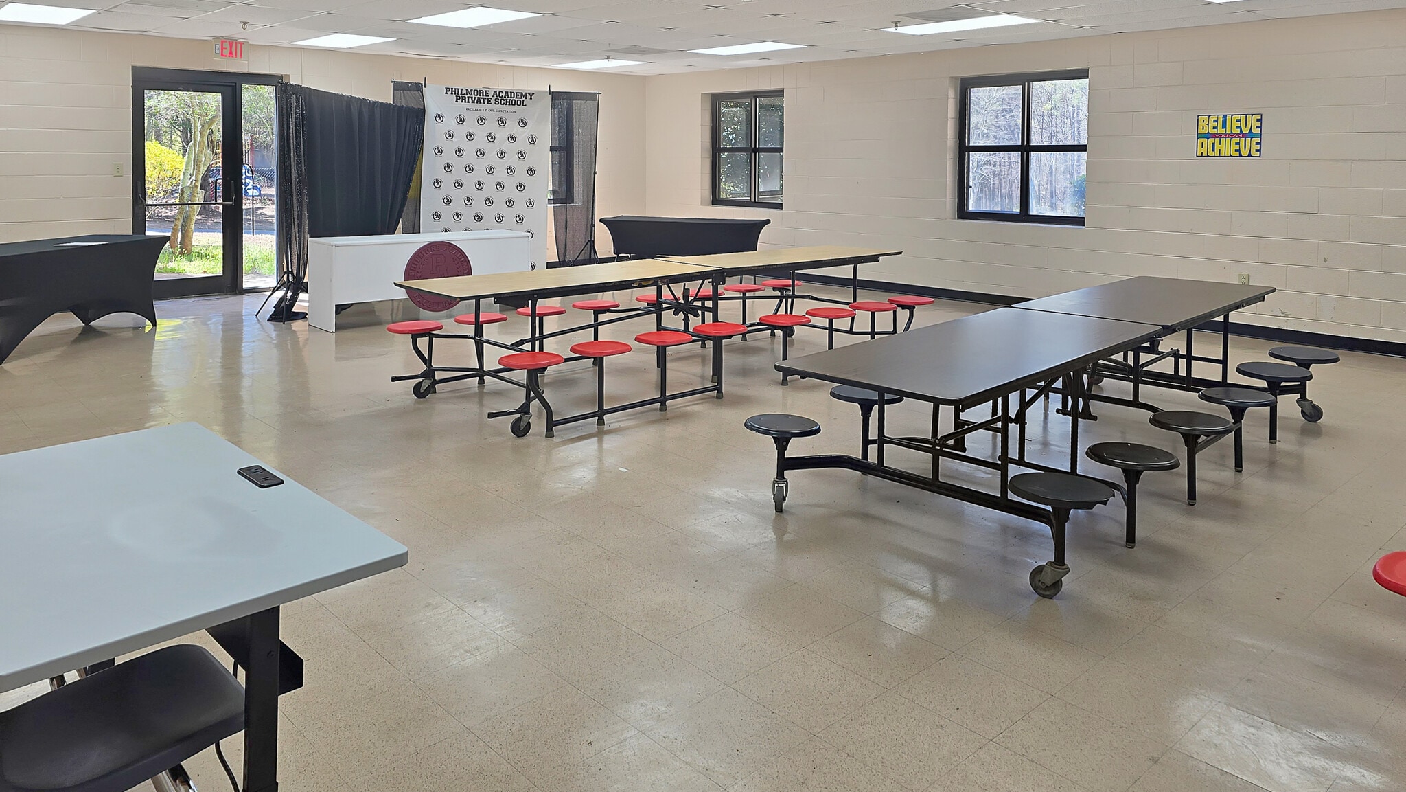 6015 Old Stone Mountain Rd, Stone Mountain, GA for lease Interior Photo- Image 1 of 1