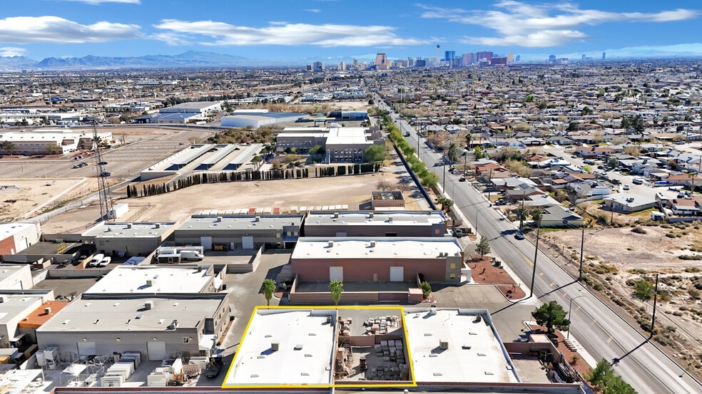 2860 N Commerce St, North Las Vegas, NV for lease - Building Photo - Image 3 of 5