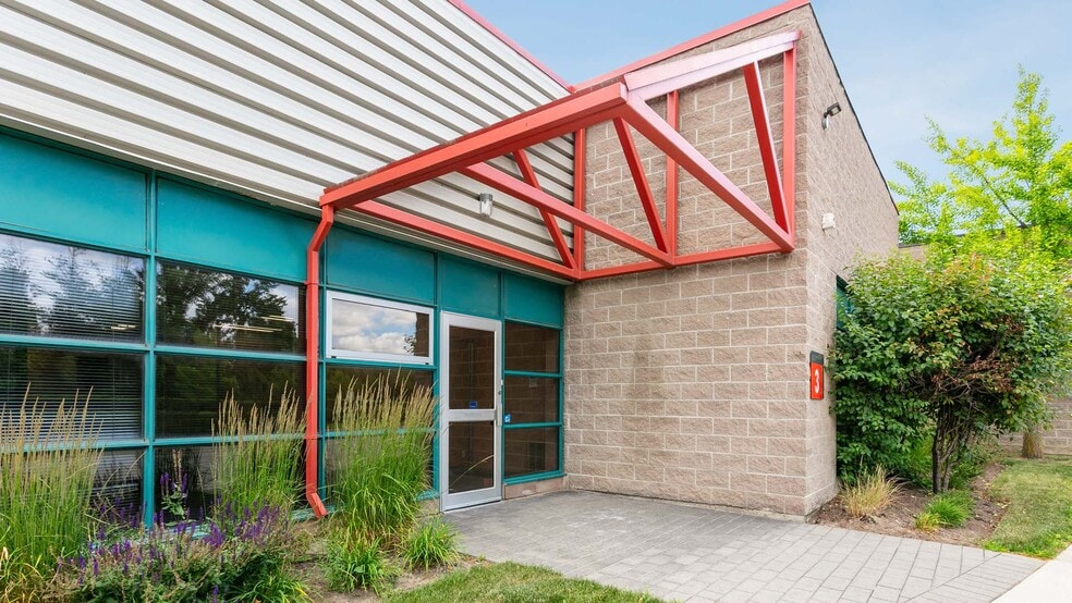 5155 Spectrum Way, Mississauga, ON for sale - Building Photo - Image 3 of 4