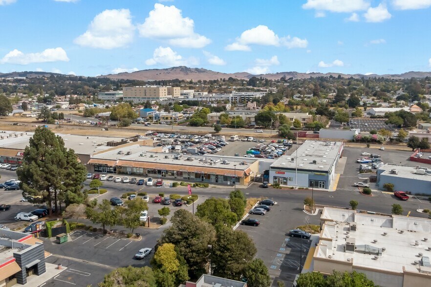 3612-3790 Sonoma Blvd, Vallejo, CA à louer - Photo du bâtiment - Image 2 de 30
