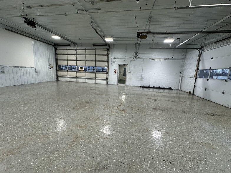 8620 N County Road 25A, Piqua, OH à louer - Photo du bâtiment - Image 3 de 6