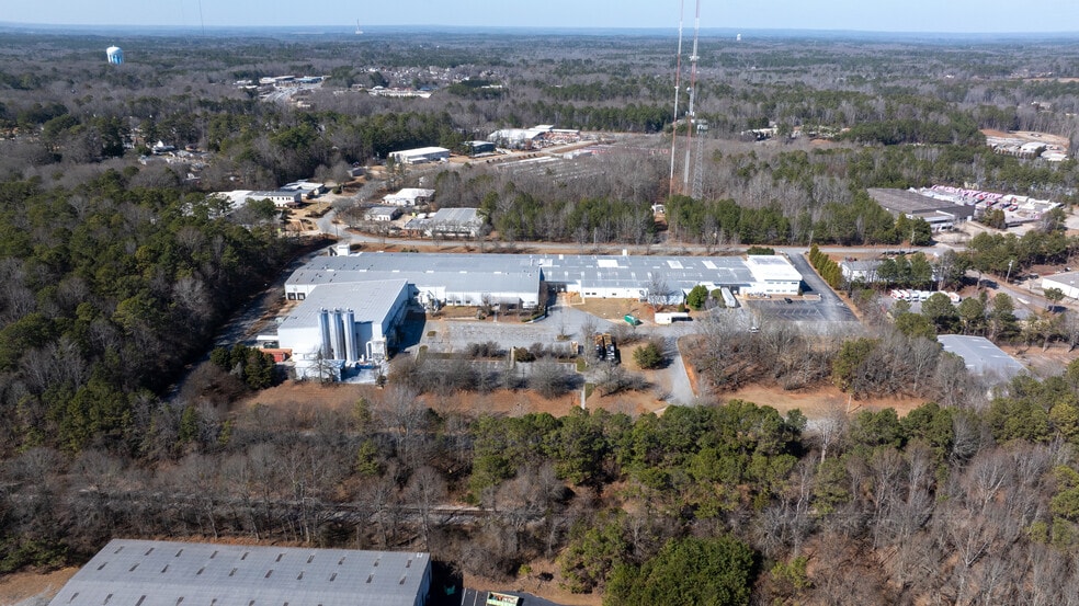 83 Hillwood Cir, Newnan, GA for lease - Building Photo - Image 3 of 9