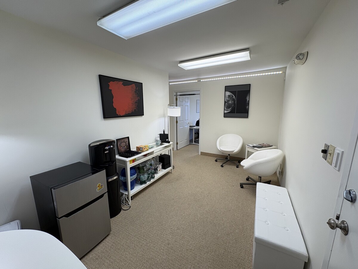 1 Bethany Rd, Hazlet, NJ 07730 - Unité 26 -  - Photo intérieure - Image 1 of 11