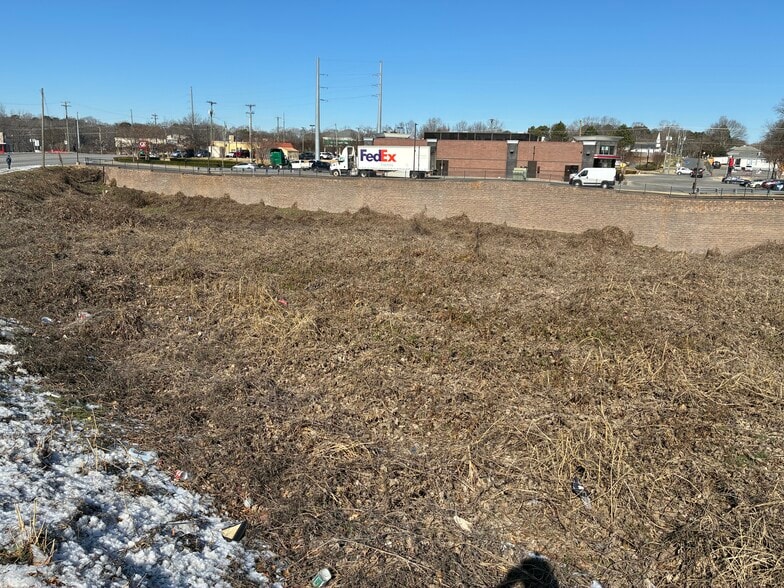 West Garrison Boulevard, Gastonia, NC for sale - Primary Photo - Image 1 of 5