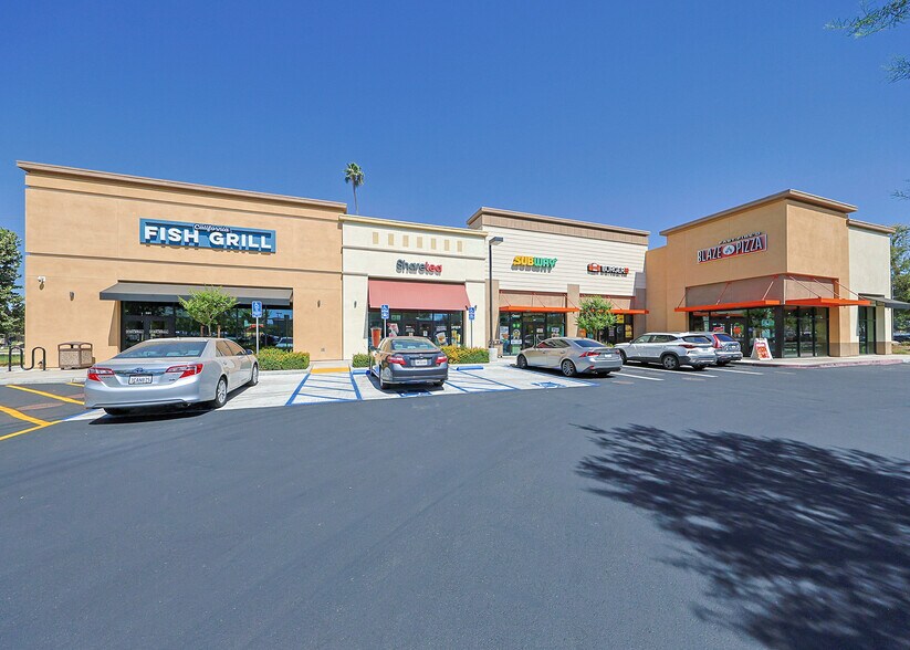 10920 Magnolia Ave, Riverside, CA à vendre - Photo du bâtiment - Image 3 de 7