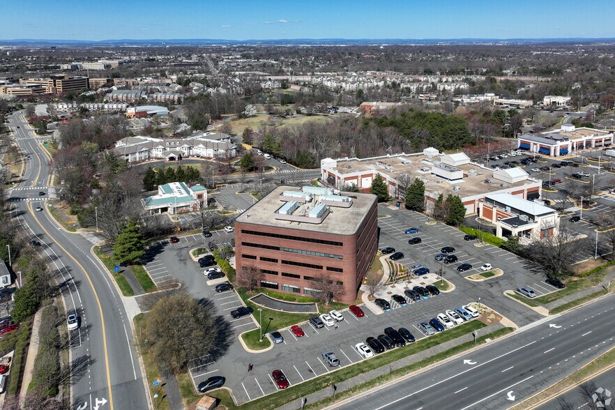 1760 Reston Pky, Reston, VA à louer - Aérien - Image 2 de 6