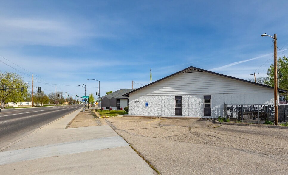 3010 W State St, Boise, ID à louer - Photo du bâtiment - Image 3 de 15