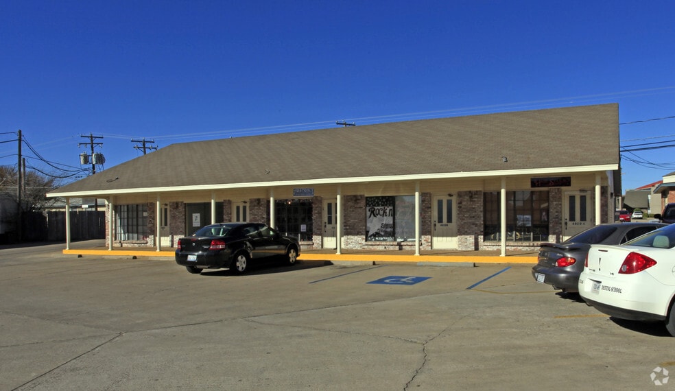 4020 Kemp Blvd, Wichita Falls, TX for lease - Building Photo - Image 2 of 2