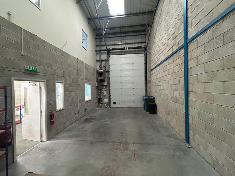 Waterside Rd, Rossendale for lease - Interior Photo - Image 3 of 6