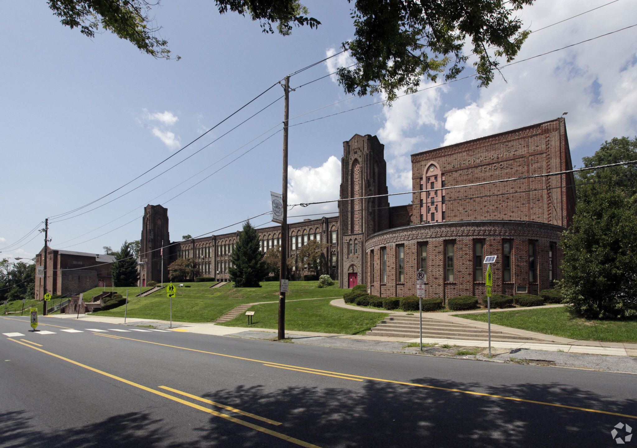 2200 Market St, Harrisburg, PA for sale Primary Photo- Image 1 of 1