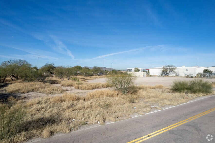 N I-10 & Kino Pky, Tucson, AZ à louer - Photo du bâtiment - Image 1 de 6