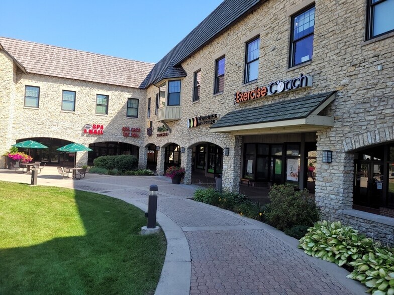 2501-2585 Waukegan Rd, Bannockburn, IL à louer - Photo du bâtiment - Image 3 de 22