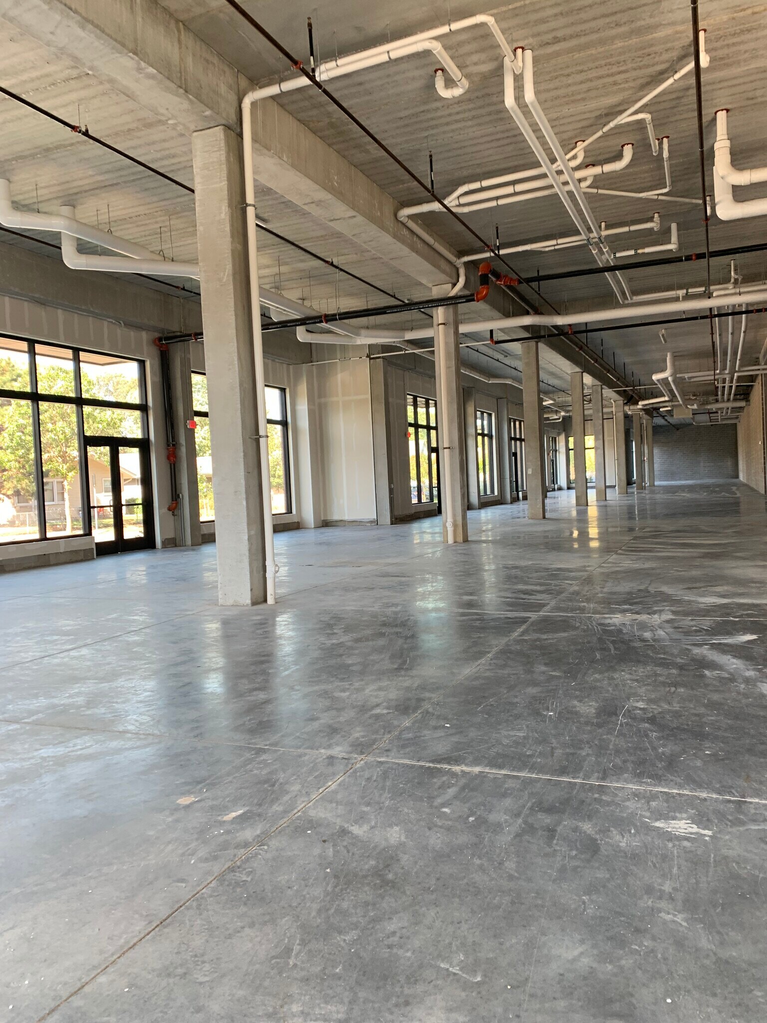 2301 NE California St, Minneapolis, MN for lease Building Photo- Image 1 of 3