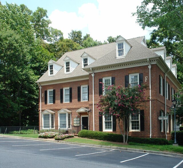 3547 Habersham At Northlake, Tucker, GA à louer - Photo du bâtiment - Image 2 de 16
