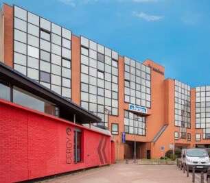 16 Rue Traversière, Cergy for lease - Building Photo - Image 2 of 10
