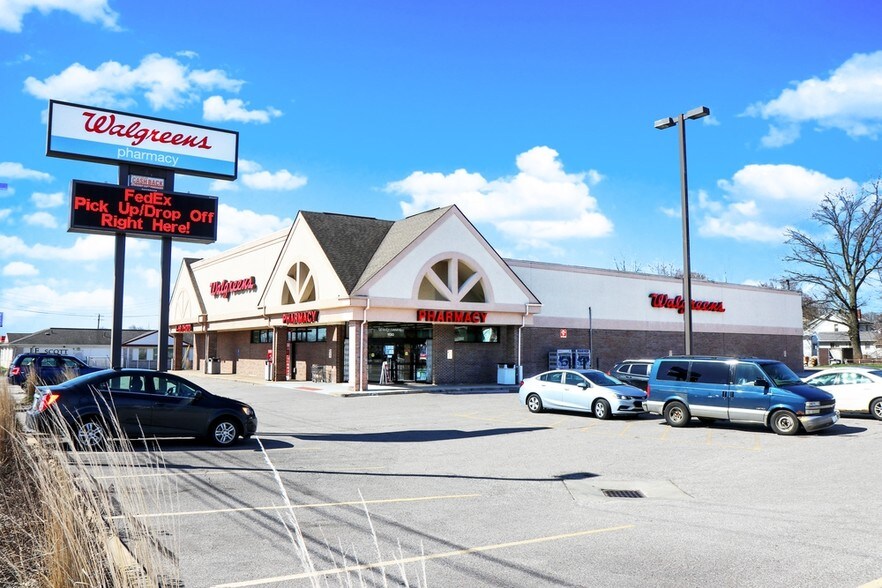 1130 S Arlington St, Akron, OH à louer - Photo du bâtiment - Image 3 de 7