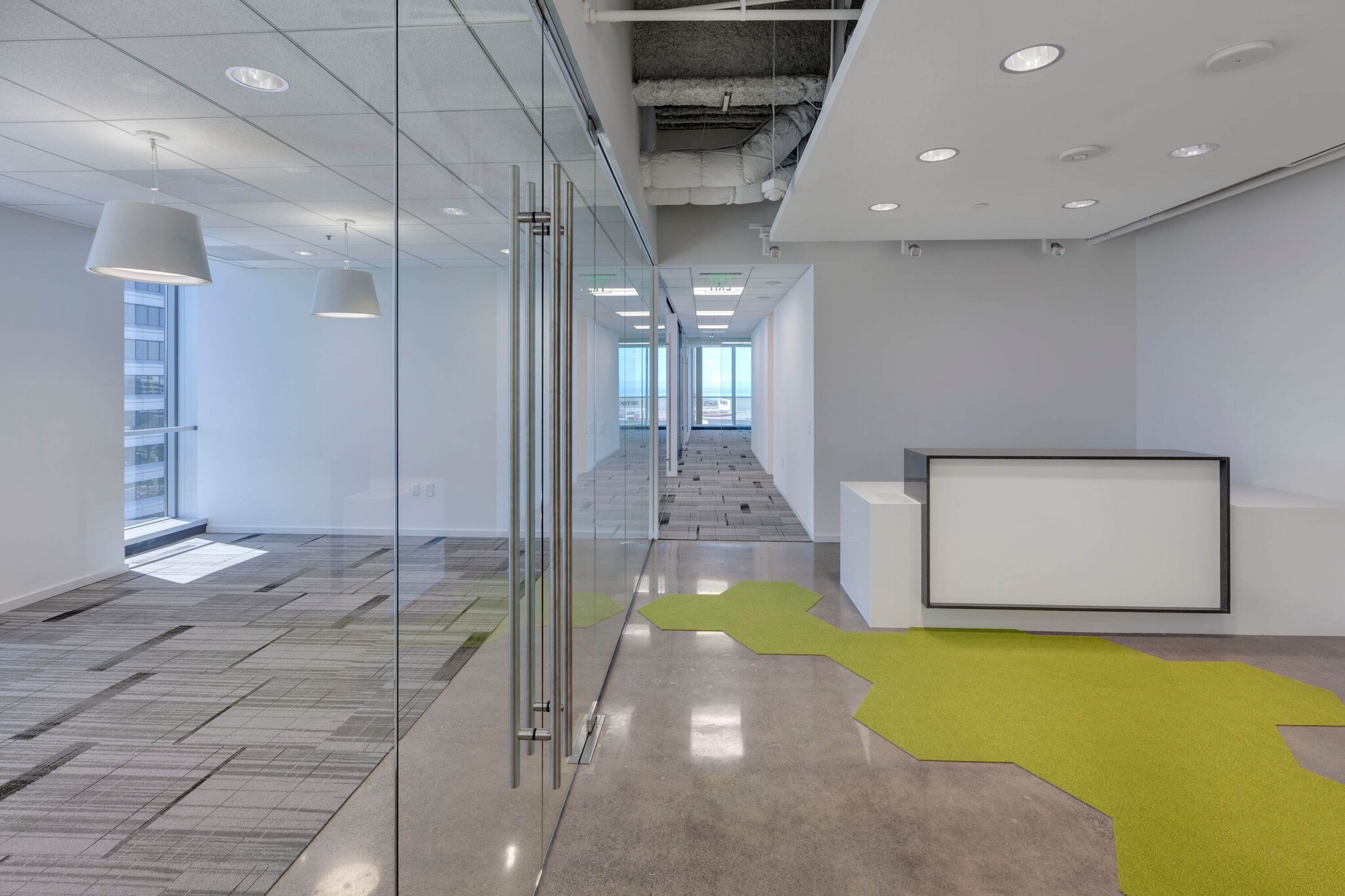 620 Newport Center Dr, Newport Beach, CA for lease Interior Photo- Image 1 of 5