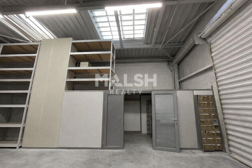 Flex in Saint Priest for sale - Interior Photo - Image 3 of 7