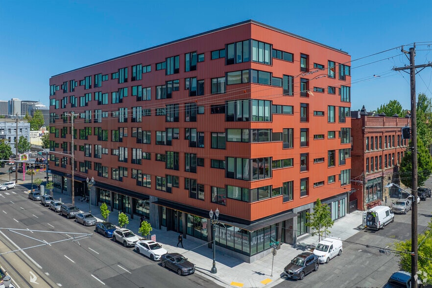 550 SE Martin Luther King Jr Blvd, Portland, OR for lease - Primary Photo - Image 1 of 34