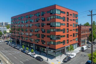 Plus de détails pour 550 SE Martin Luther King Jr Blvd, Portland, OR - Commerce de détail à louer