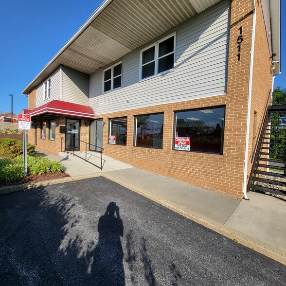 1511 Ridgeside Dr, Mount Airy, MD for lease - Building Photo - Image 2 of 9