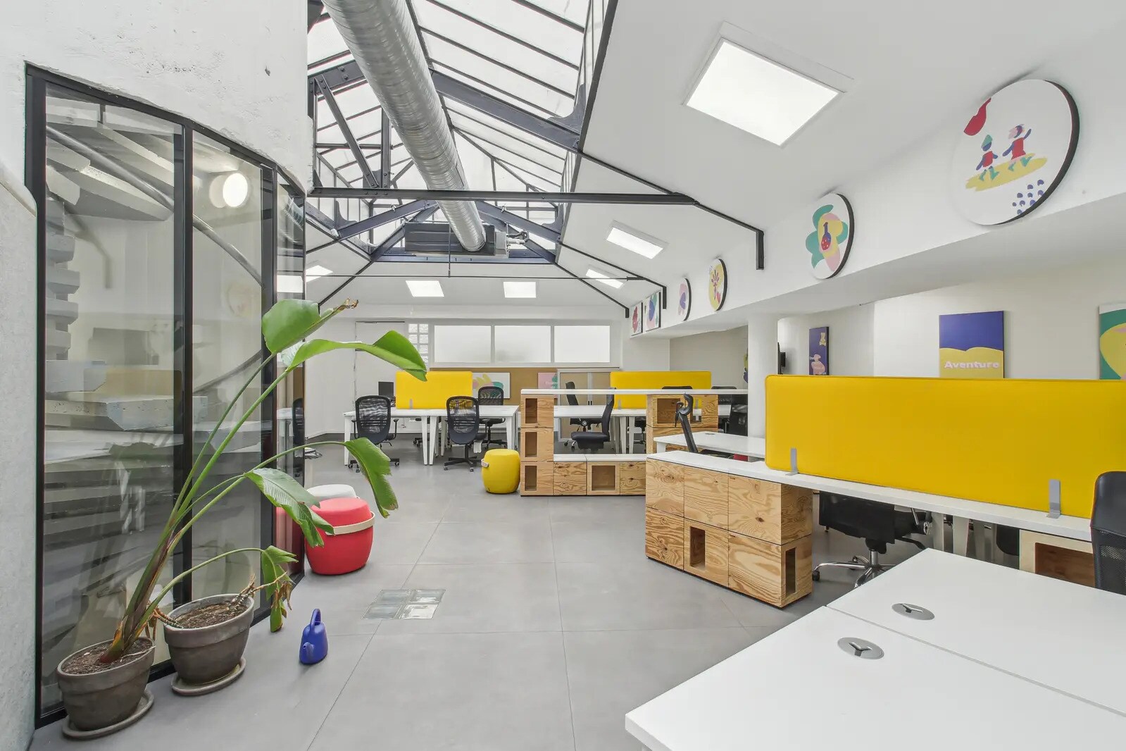 27 Rue De Citeaux, Paris à vendre Photo du bâtiment- Image 1 de 13