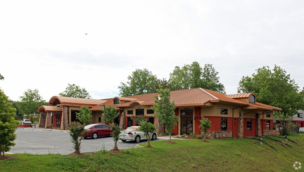 101 E 4th Ave, Crestview, FL à louer - Photo du bâtiment - Image 2 de 2