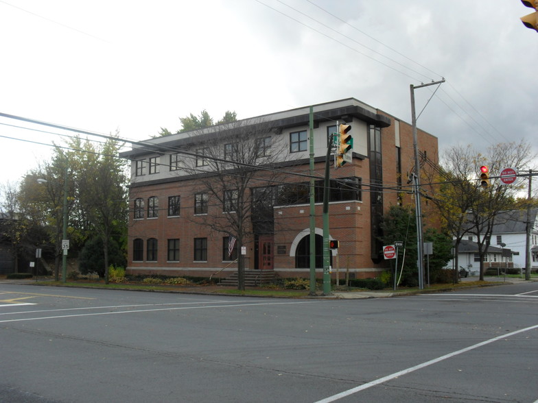 340 Market St, Kingston, PA à vendre - Photo du bâtiment - Image 1 de 1