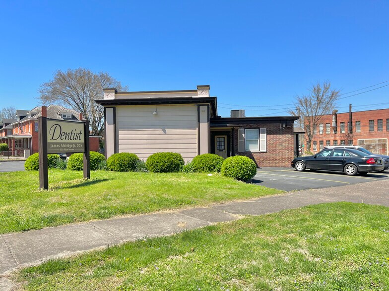 350 5th Ave, Huntington, WV à vendre - Photo du bâtiment - Image 2 de 30
