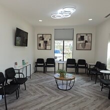 27511 W IH-10, Boerne, TX for lease Lobby- Image 1 of 12